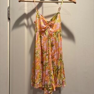 Billabong floral romper size xs